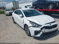 3KPF54AD4ME370482 2021 KIA FORTE