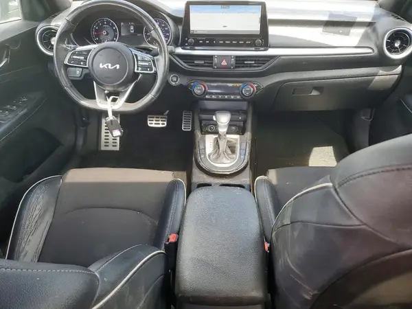 3KPF54AD4NE422582 2022 KIA FORTE - Image 8