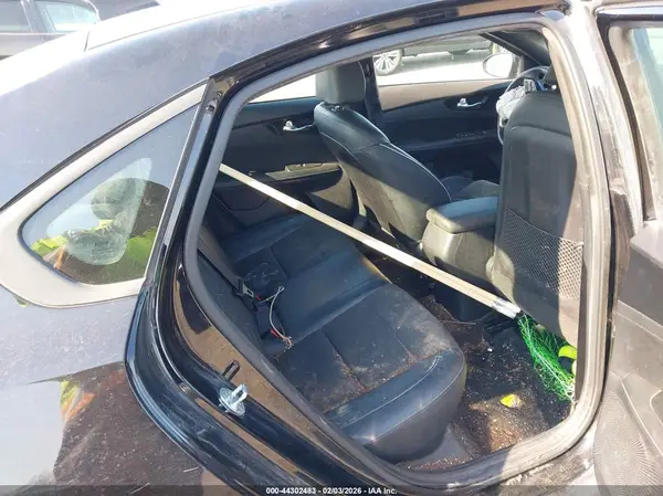 3KPF54AD4NE426907 2022 KIA FORTE - Image 8