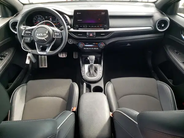 3KPF54AD4NE434599 2022 KIA FORTE - Image 8