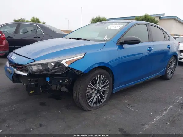 3KPF54AD4NE437678 2022 KIA FORTE - Image 2