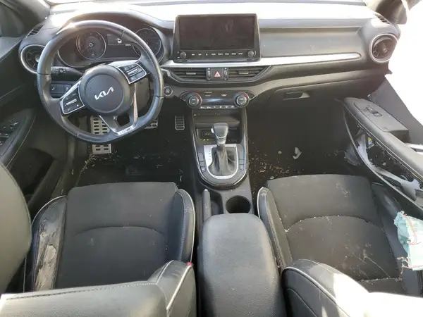3KPF54AD4NE442878 2022 KIA FORTE - Image 8