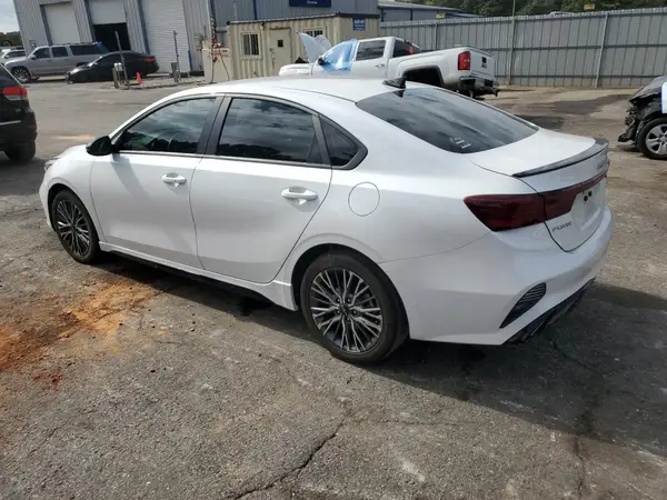 3KPF54AD4NE445442 2022 KIA FORTE - Image 2