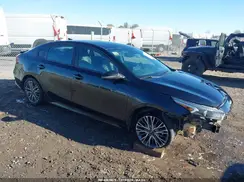 3KPF54AD4NE445909 2022 KIA FORTE