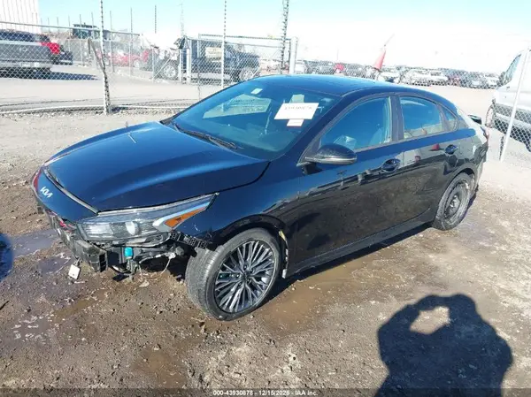 3KPF54AD4NE445909 2022 KIA FORTE - Image 2