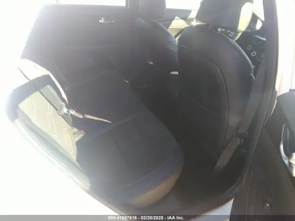 3KPF54AD4NE452598 2022 KIA FORTE - Image 8
