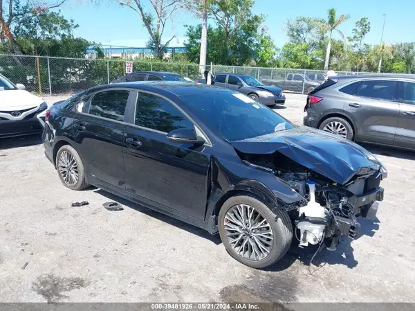 3KPF54AD4NE454089 2022 KIA FORTE - Image 1