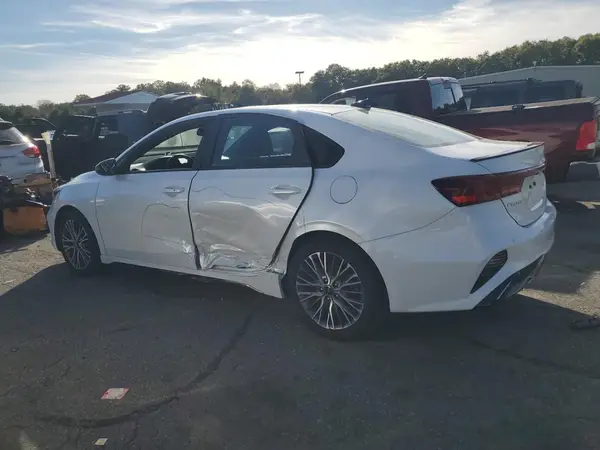 3KPF54AD4NE473130 2022 KIA FORTE - Image 2