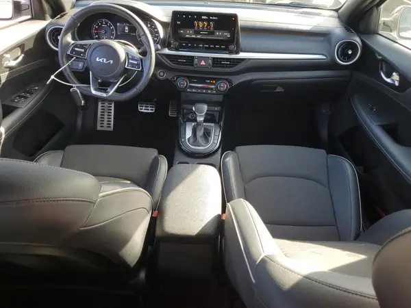 3KPF54AD4NE473130 2022 KIA FORTE - Image 8