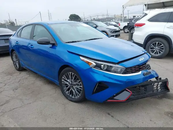 3KPF54AD4NE473922 2022 KIA FORTE - Image 1