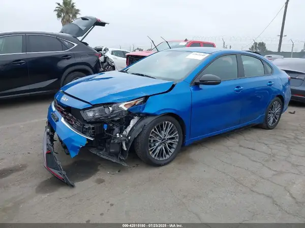 3KPF54AD4NE473922 2022 KIA FORTE - Image 2