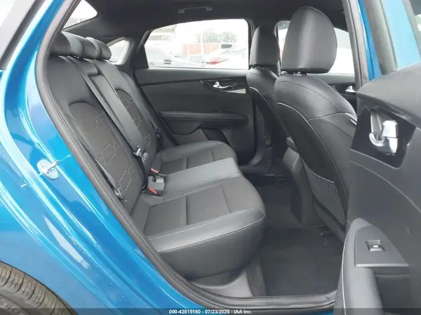3KPF54AD4NE473922 2022 KIA FORTE - Image 8