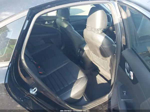3KPF54AD4NE481048 2022 KIA FORTE - Image 8