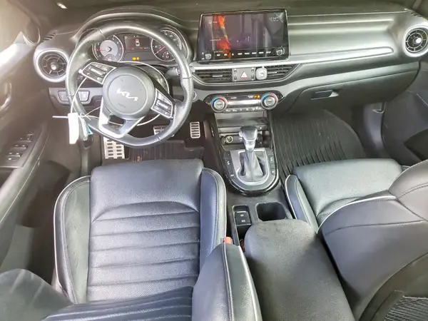 3KPF54AD4NE484032 2022 KIA FORTE - Image 8