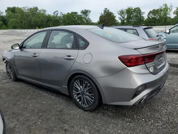 3KPF54AD4NE487688 2022 KIA FORTE - Image 2