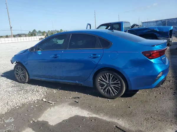 3KPF54AD4NE488176 2022 KIA FORTE - Image 2