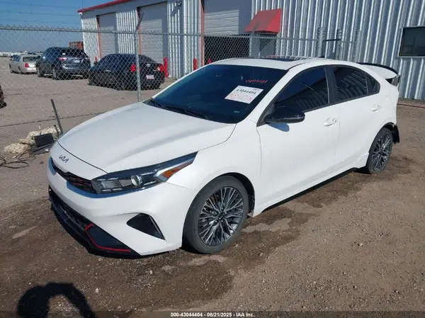 3KPF54AD4NE491742 2022 KIA FORTE - Image 2