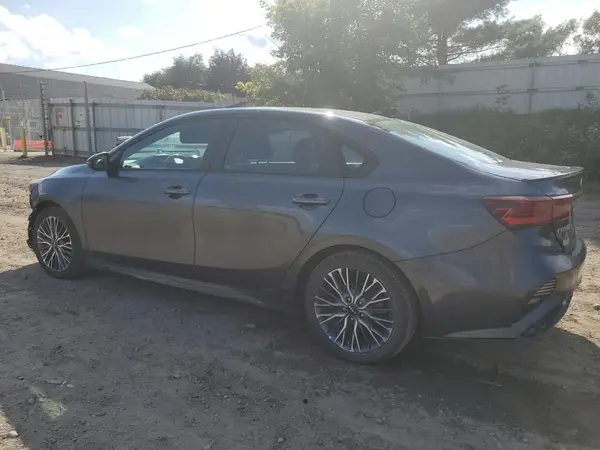 3KPF54AD4NE492499 2022 KIA FORTE - Image 2