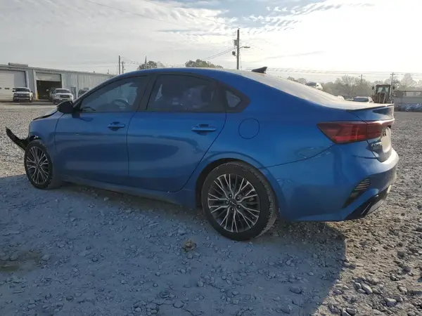 3KPF54AD4NE498383 2022 KIA FORTE - Image 2