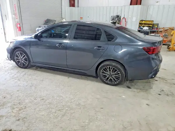 3KPF54AD4NE506174 2022 KIA FORTE - Image 2