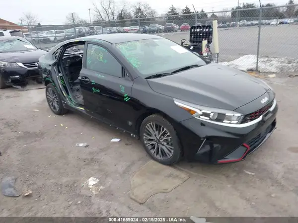 3KPF54AD4NE508880 2022 KIA FORTE - Image 1