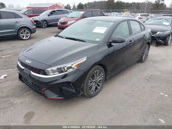 3KPF54AD4NE508880 2022 KIA FORTE - Image 2