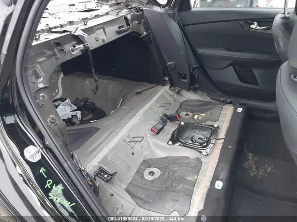 3KPF54AD4NE508880 2022 KIA FORTE - Image 8