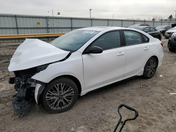 3KPF54AD4NE510354 2022 KIA FORTE - Image 1