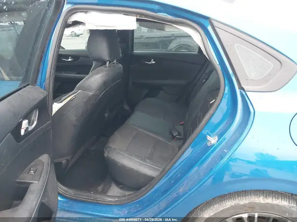 3KPF54AD4PE514620 2023 KIA FORTE - Image 8