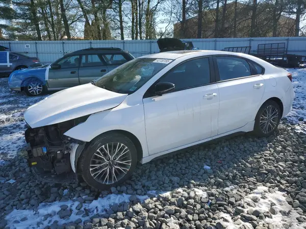 3KPF54AD4PE524127 2023 KIA FORTE - Image 1