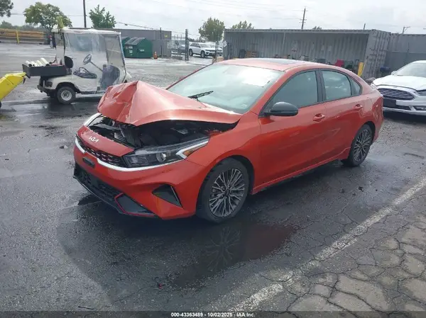 3KPF54AD4PE525522 2023 KIA FORTE - Image 2