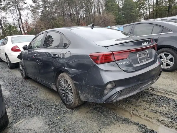 3KPF54AD4PE528646 2023 KIA FORTE - Image 2