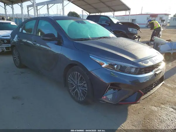 3KPF54AD4PE529859 2023 KIA FORTE - Image 1