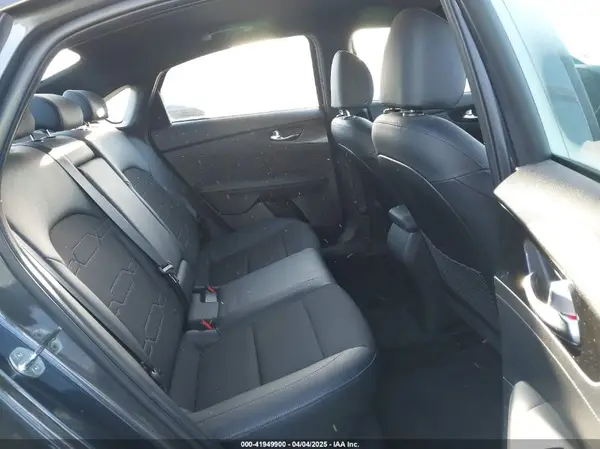 3KPF54AD4PE529859 2023 KIA FORTE - Image 8