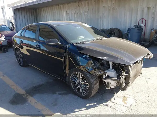 3KPF54AD4PE538433 2023 KIA FORTE - Image 1