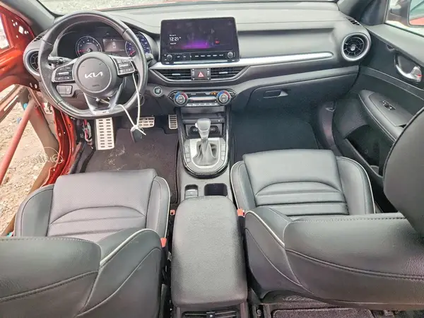 3KPF54AD4PE545575 2023 KIA FORTE - Image 8