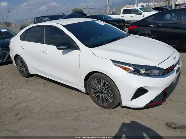3KPF54AD4PE547844 2023 KIA FORTE - Image 1