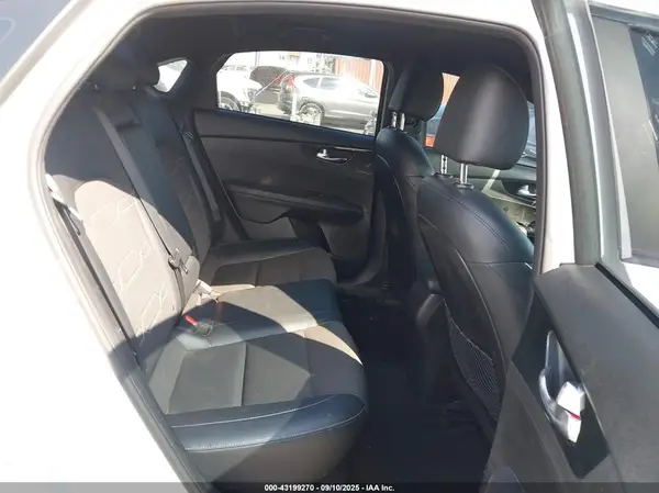 3KPF54AD4PE547844 2023 KIA FORTE - Image 8