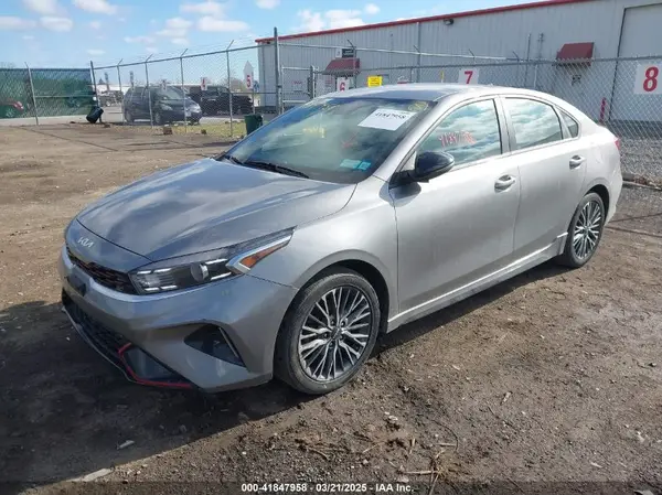 3KPF54AD4PE553188 2023 KIA FORTE - Image 2