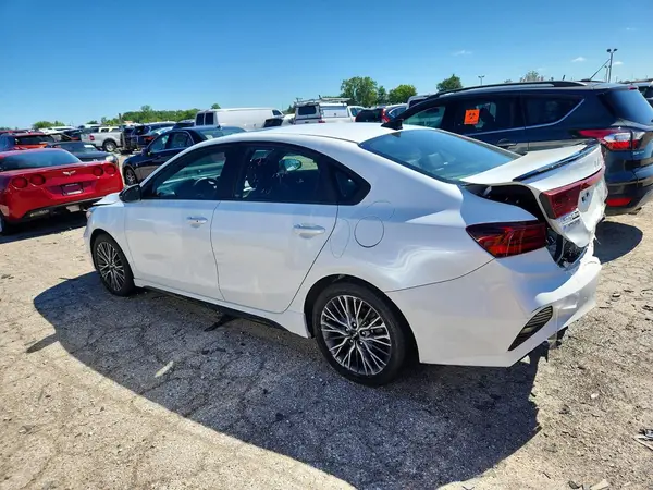 3KPF54AD4PE559377 2023 KIA FORTE - Image 2