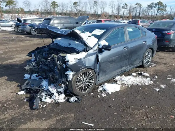 3KPF54AD4PE577183 2023 KIA FORTE - Image 2