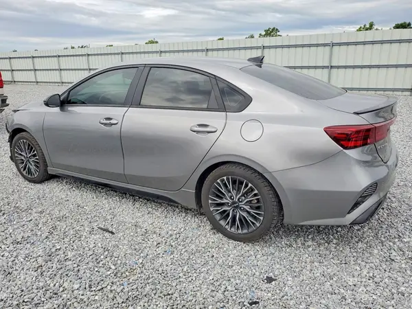 3KPF54AD4PE586241 2023 KIA FORTE - Image 2