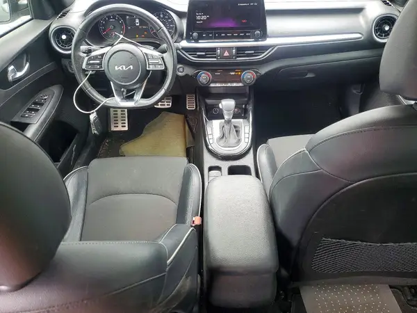 3KPF54AD4PE586241 2023 KIA FORTE - Image 8