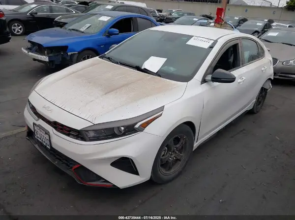 3KPF54AD4PE592945 2023 KIA FORTE - Image 2