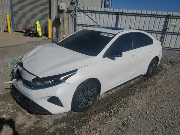 3KPF54AD4PE599782 2023 KIA FORTE - Image 1