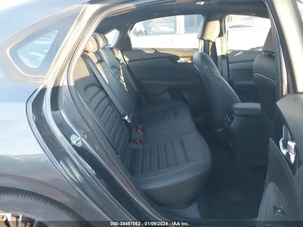 3KPF54AD4PE606651 2023 KIA FORTE - Image 8