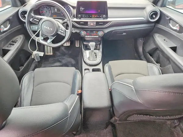 3KPF54AD4PE609128 2023 KIA FORTE - Image 8