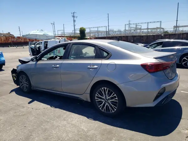 3KPF54AD4PE612031 2023 KIA FORTE - Image 2