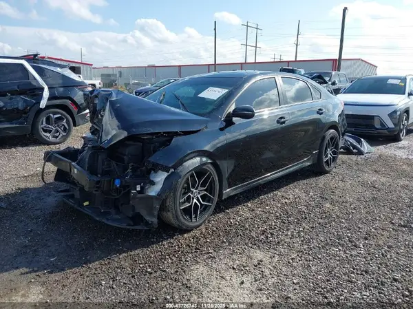 3KPF54AD4PE615351 2023 KIA FORTE - Image 2