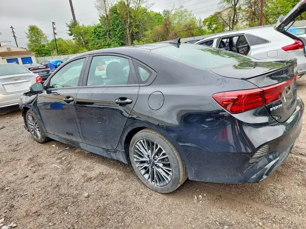 3KPF54AD4PE627791 2023 KIA FORTE - Image 2